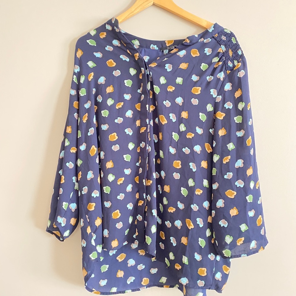 Women’s casual flowy top